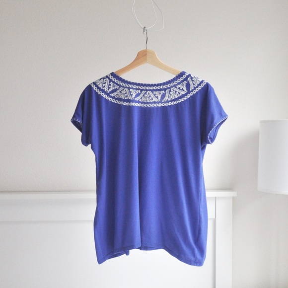 Anthropologie Embroidered Tee - Size M - Picture 2 of 3
